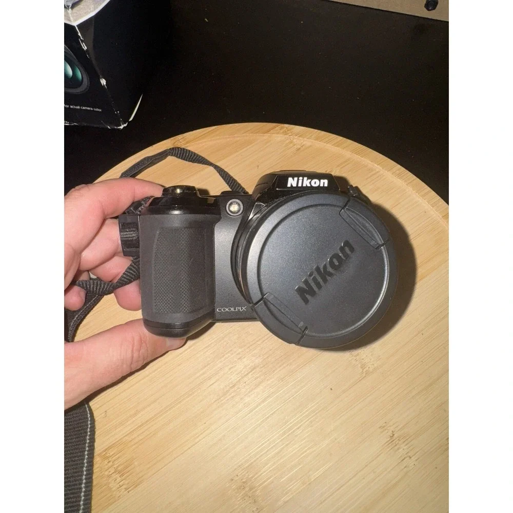 Nikon COOLPIX L120 14.1MP Digital Camera Black 21x Wide Zoom 4GB Memory *LCD Bad